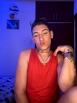 Snapshot of hotxxx_2012 chatting on October 1, 2025, 8:15 pm hotxxx 2012 online show from October 1, 2025, 8:15 pm