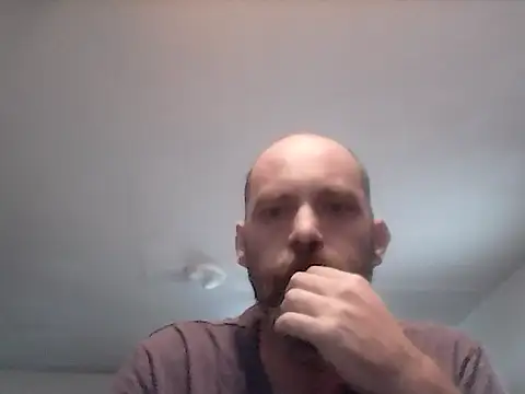 crazyheratic8 online show from November 9, 2025, 1:20 pm