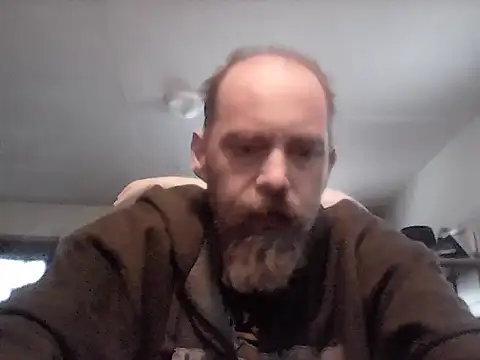 crazyheratic8 online show from December 3, 2025, 10:30 pm