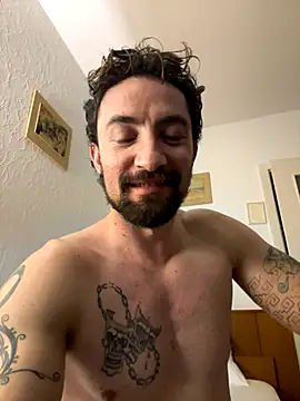 Snapshot of carlosnoveno chatting on October 19, 2025, 1:28 am carlosnoveno online show from October 19, 2025, 1:28 am