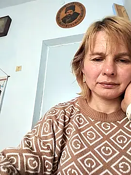 Masha412111 online show from May 14, 2026, 11:28 am
