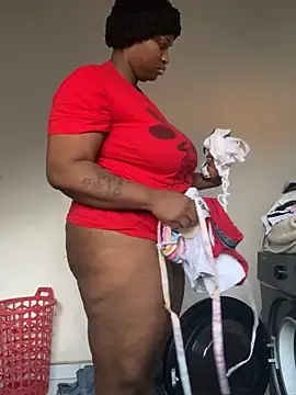 Snapshot of hny2030 chatting on October 2, 2025, 4:19 am hny2030 online show from October 2, 2025, 4:19 am