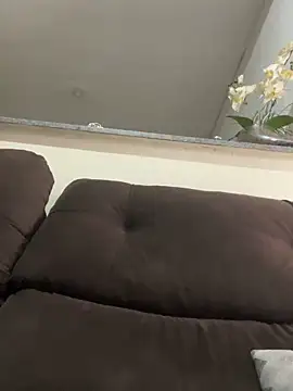 Snapshot of lzin157 chatting on October 17, 2025, 7:16 pm lzin157 online show from October 17, 2025, 7:16 pm