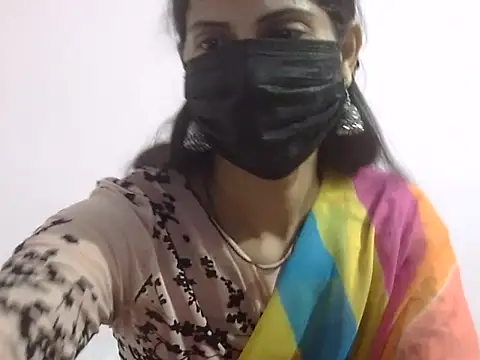 Laila Cute online show from February 4, 2026, 4:13 pm