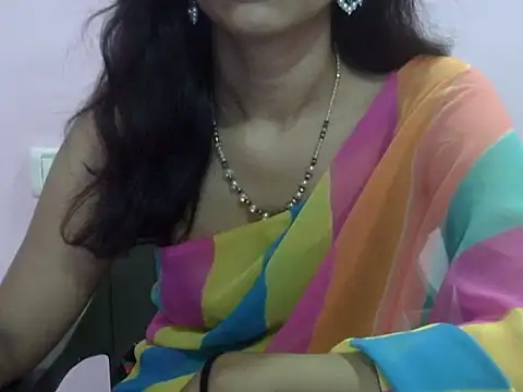 Snapshot of Laila_Cute chatting on May 18, 2026, 3:57 am Laila Cute online show from May 18, 2026, 3:57 am