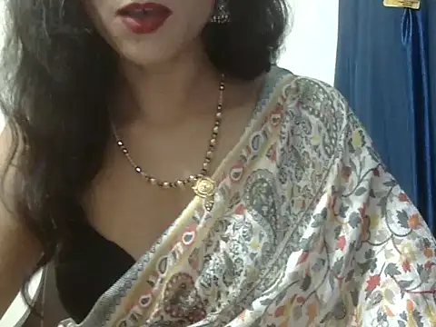 Laila Cute online show from August 7, 2026, 5:37 pm