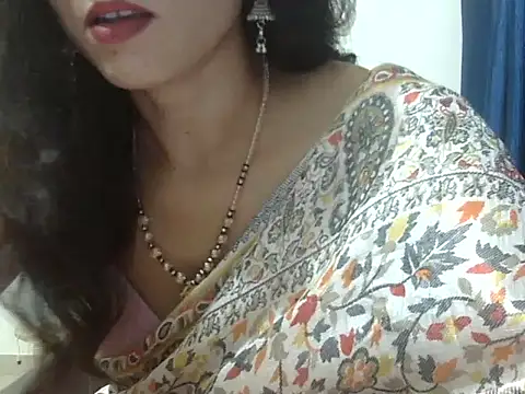 Laila Cute online show from August 8, 2026, 11:18 pm