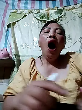 Minkine022 online show from April 11, 2026, 8:57 pm