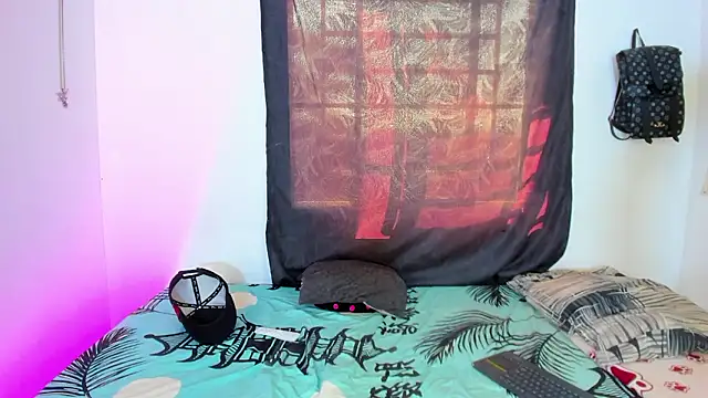 megan lol online show from March 7, 2026, 8:39 pm