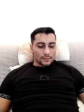 Snapshot of gooddboy01 chatting on October 19, 2025, 12:06 pm gooddboy01 online show from October 19, 2025, 12:06 pm