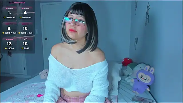 Miaengels  online show from February 27, 2026, 11:10 am