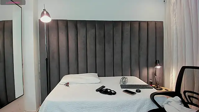 ivannagates online show from October 30, 2025, 6:19 pm