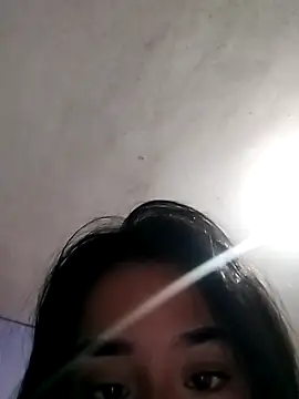 Snapshot of riVlUna chatting on October 11, 2025, 2:48 pm riVlUna online show from October 11, 2025, 2:48 pm