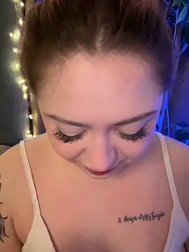 KellyMoors online show from March 5, 2026, 2:07 am