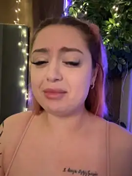 KellyMoors online show from March 6, 2026, 1:57 am