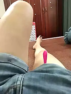 Lili 2love online show from October 7, 2025, 1:25 am