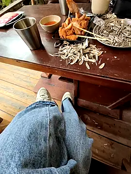 Lili 2love online show from November 12, 2025, 1:39 am