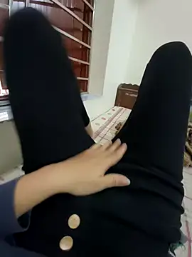 Lili 2love online show from November 16, 2025, 12:49 am