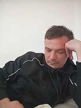 viktor1992-1-1 online show from June 16, 2026, 3:14 pm