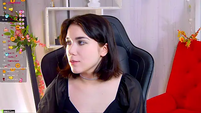 Kelly foox online show from December 2, 2025, 9:25 am