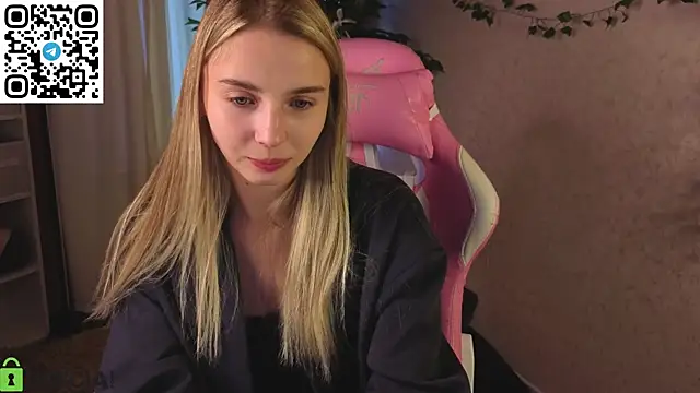 L1na Reeds online show from April 8, 2026, 1:16 am