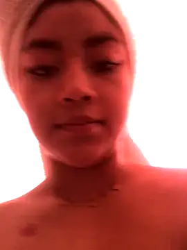 Snapshot of Isa_bell1 chatting on October 24, 2025, 3:52 pm Isa bell1 online show from October 24, 2025, 3:52 pm
