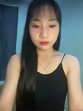 banlinh004 online show from July 3, 2026, 3:51 pm