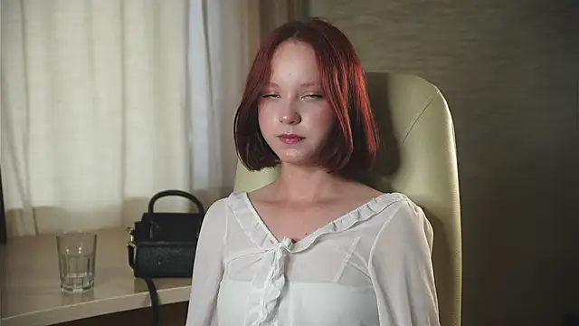 Snapshot of TrishGaugler chatting on October 6, 2025, 9:18 am TrishGaugler online show from October 6, 2025, 9:18 am