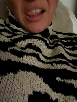 Daiana Andra online show from October 22, 2025, 7:35 pm