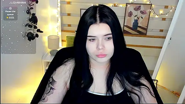 Mona Esty online show from February 7, 2026, 7:39 pm