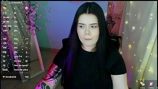 Mona Esty online show from May 18, 2026, 6:19 am