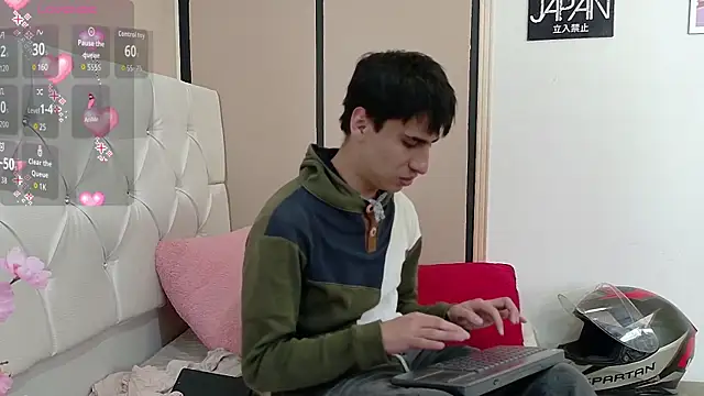 Snapshot of Troy_boy19 chatting on October 24, 2025, 9:00 pm Troy boy19 online show from October 24, 2025, 9:00 pm