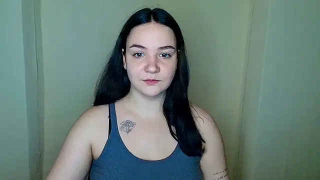 OliviaMontgommery online show from July 12, 2026, 6:43 pm