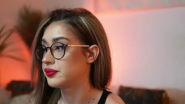 AileenKiss online show from April 5, 2026, 8:17 pm