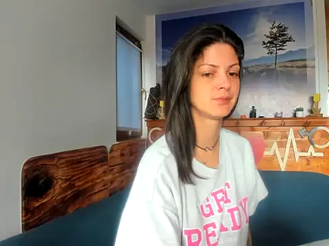 anissawhitenss online show from October 27, 2025, 10:08 am