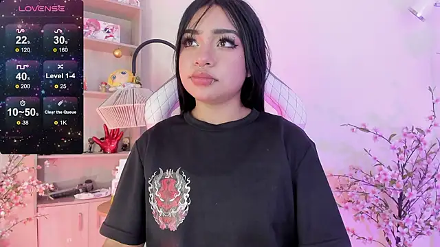 Snapshot of emma_soffia chatting on March 4, 2026, 7:42 pm emma soffia online show from March 4, 2026, 7:42 pm