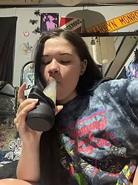 Jynx420friendly online show from June 29, 2026, 5:57 pm