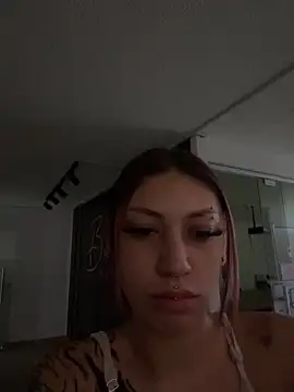 ZammyRossee online show from March 26, 2026, 4:18 am