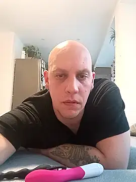 Kobradera1984 online show from January 14, 2026, 7:14 am