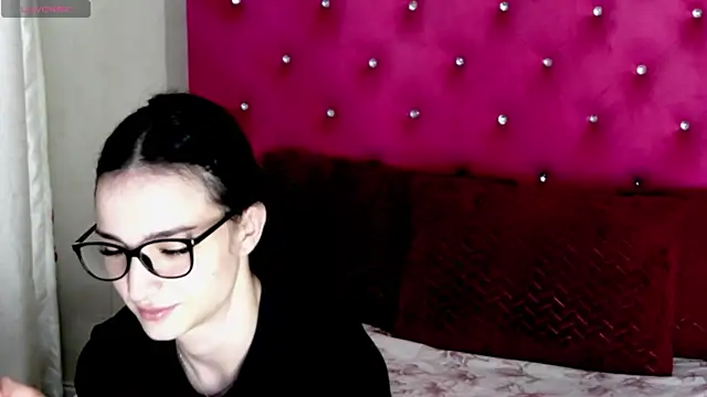 KimmySprinkles online show from October 10, 2025, 7:24 pm