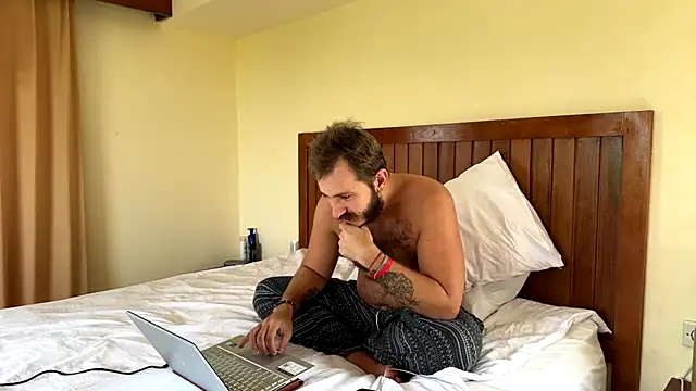 Snapshot of mrmaxiy chatting on March 26, 2026, 5:46 am mrmaxiy online show from March 26, 2026, 5:46 am