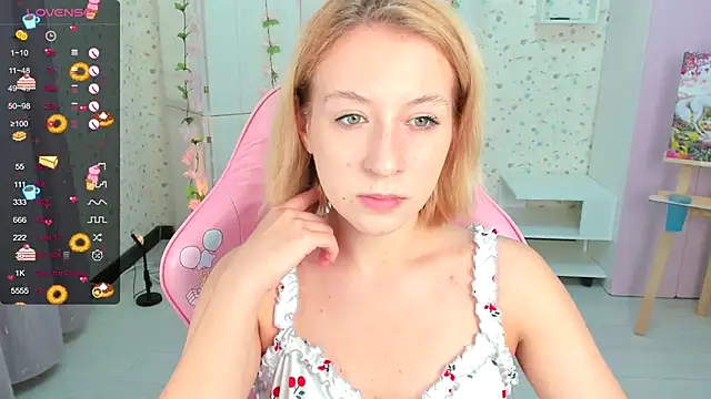 Emma Garcias online show from October 18, 2025, 11:55 am
