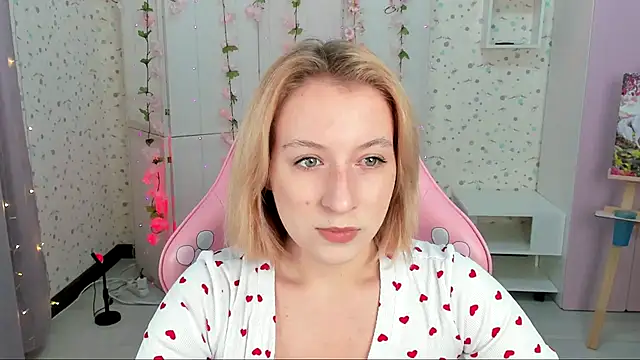 Emma Garcias online show from October 19, 2025, 12:06 pm