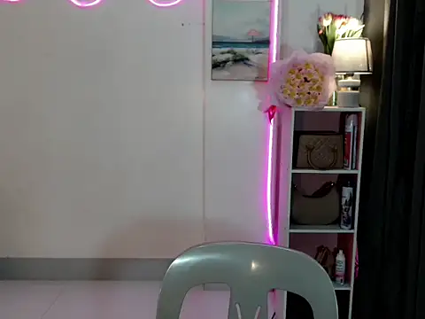 buttycamillex online show from March 16, 2026, 4:44 pm