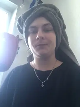 Twolatte1520 online show from February 19, 2026, 12:01 pm