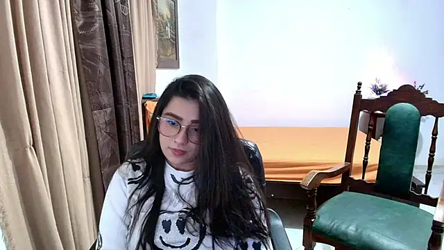 Snapshot of Charlotte_Richardson chatting on May 29, 2026, 2:20 am Charlotte Richardson online show from May 29, 2026, 2:20 am