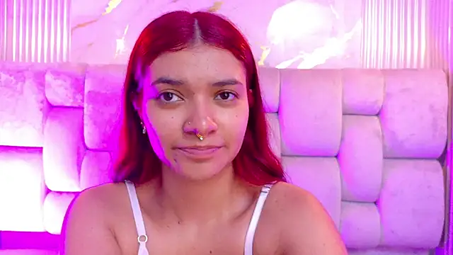 KiraRuby online show from November 28, 2025, 4:31 pm