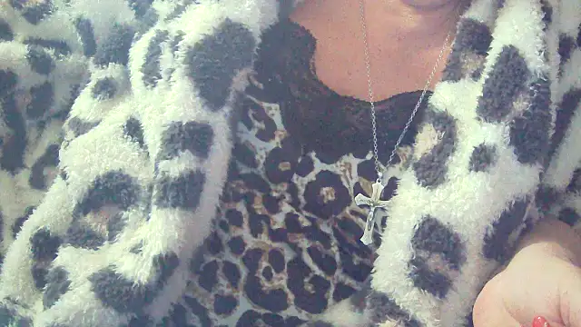 Playful MILF Demi online show from February 14, 2026, 11:07 am