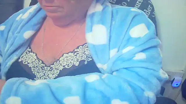 Playful MILF Demi online show from July 15, 2026, 9:53 pm