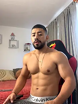 Ezzio Scolaro online show from November 20, 2025, 11:43 am